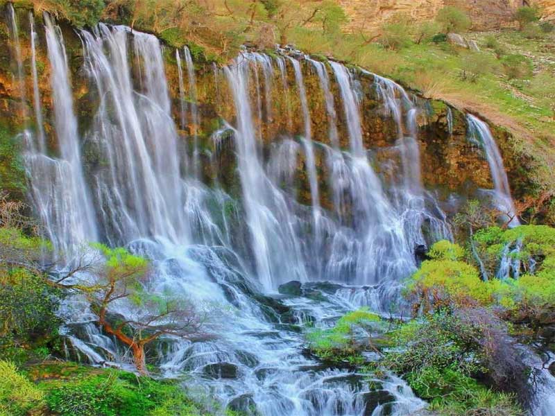 نمای زیبا از آبشار شوی ( آبشار تله زنگ )